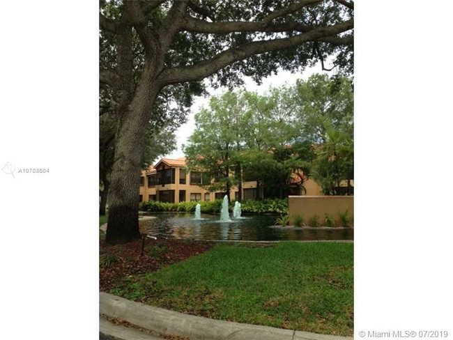 Building Photo - 15555 Miami Lakeway N