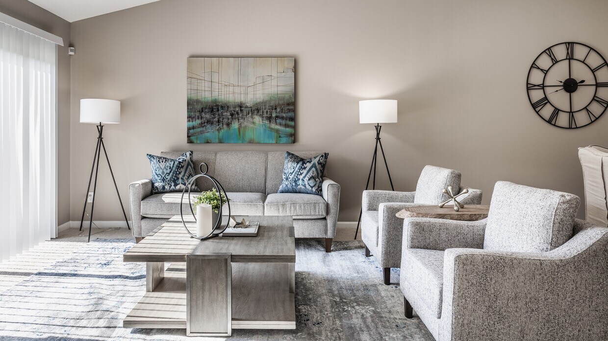 Sala de estar con techos altos - Bedford Place Apartments