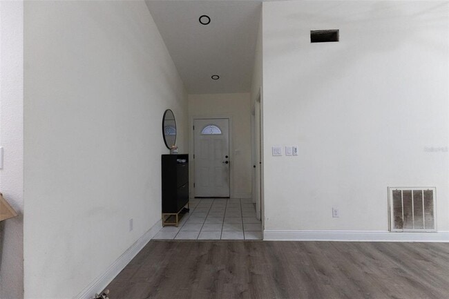 Building Photo - 4610 N Country Hills Ct