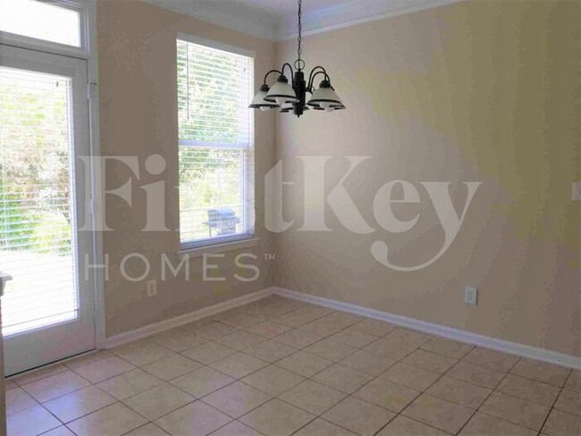 Building Photo - 8019 Bushy Creek Dr