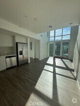 Building Photo - 5750 Hollywood Blvd