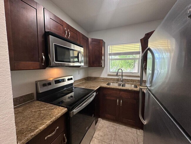 Foto del interior - 2640 Ivy Apartments LLC
