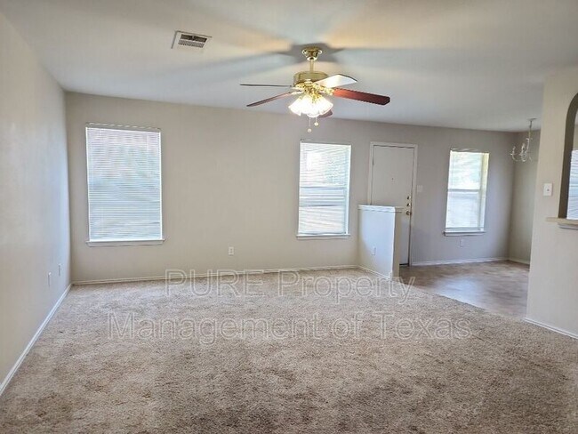 Building Photo - 2724 Breezy Point Cove