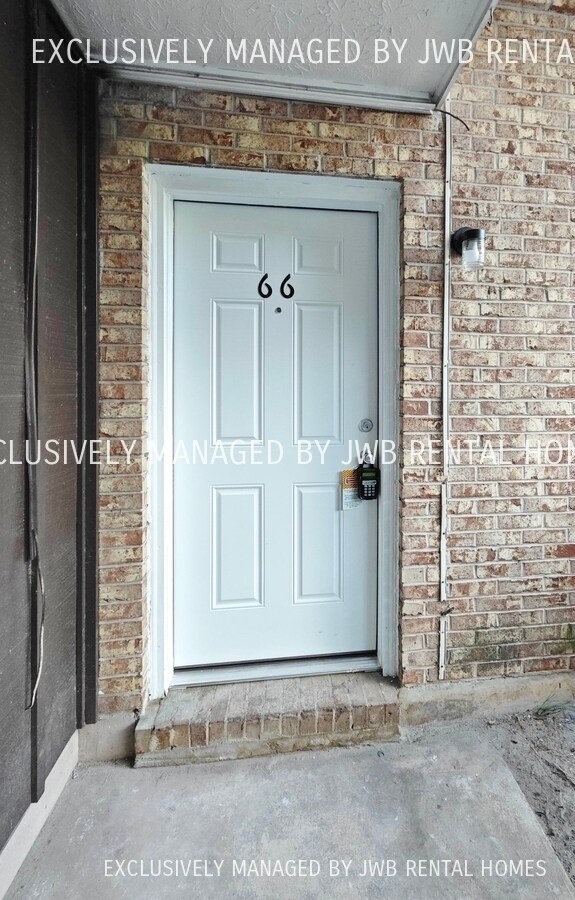 Building Photo - 7201 Arlington Expy