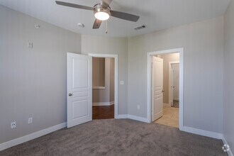 2BR, 2BA - Bedroom 1199SF  The Pescara - Centreport Lake