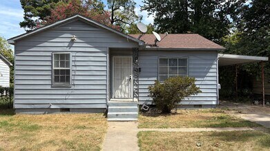 Building Photo - 108 Park Pl