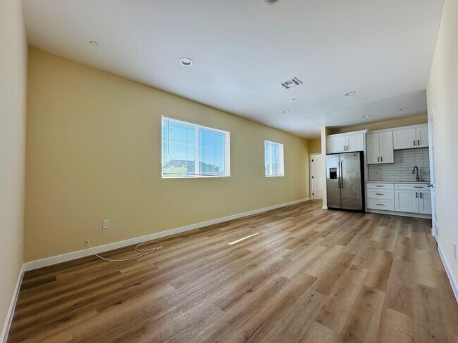 Foto del edificio - 1002 E 33rd St