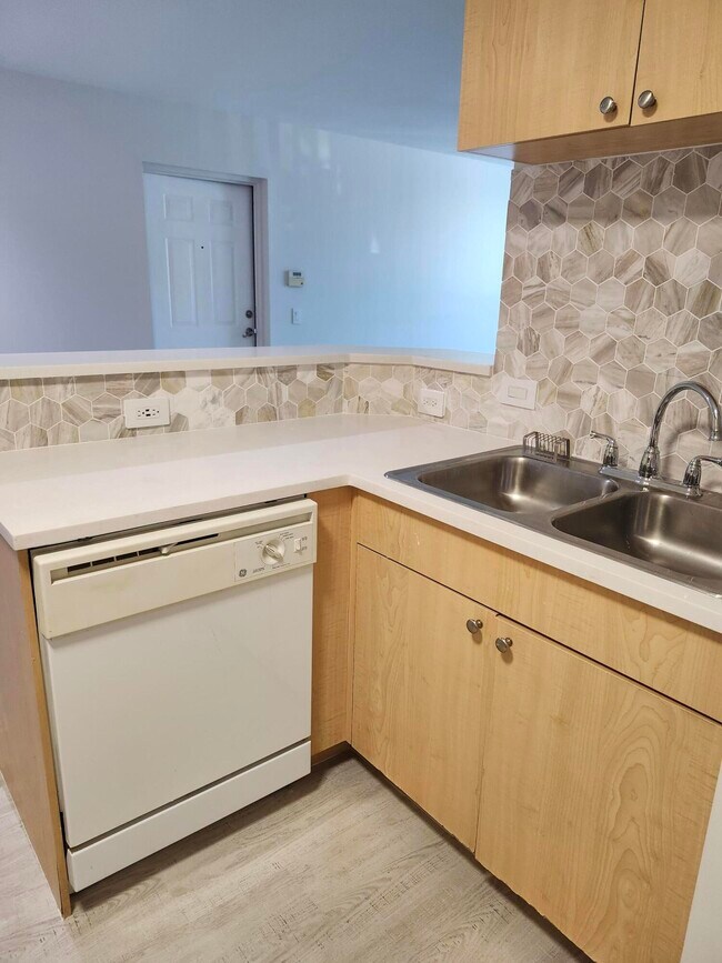 Foto del edificio - 505 Villa Cir