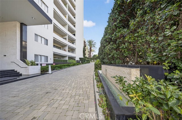 Foto del edificio - 7250 Franklin Ave