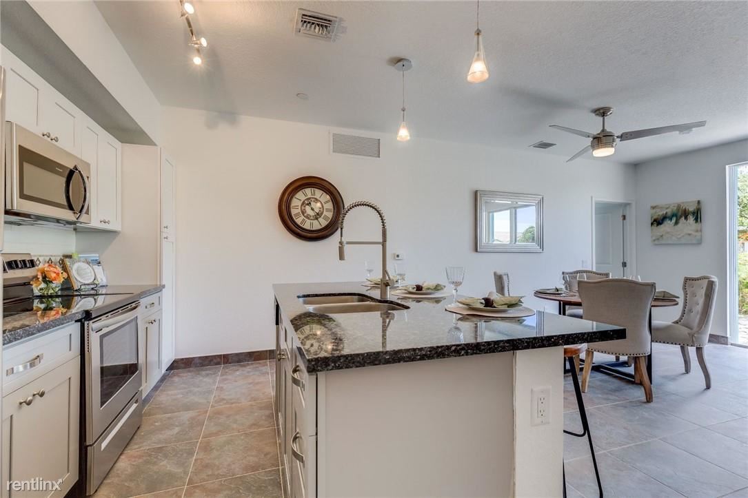 2 br, 2 bath - 1550 NE 34th Ct - 2 br, 2 bath  - 1550 NE 34th Ct
