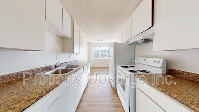 Building Photo - 725 Kimball Rd