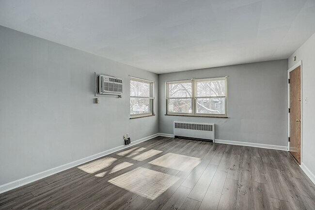 Building Photo - 3126 Ramona Ave