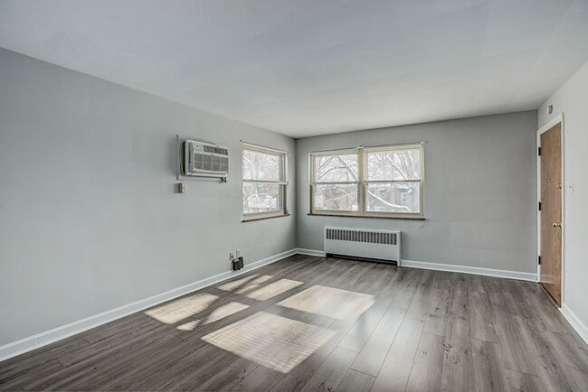 Building Photo - 3126 Ramona Ave