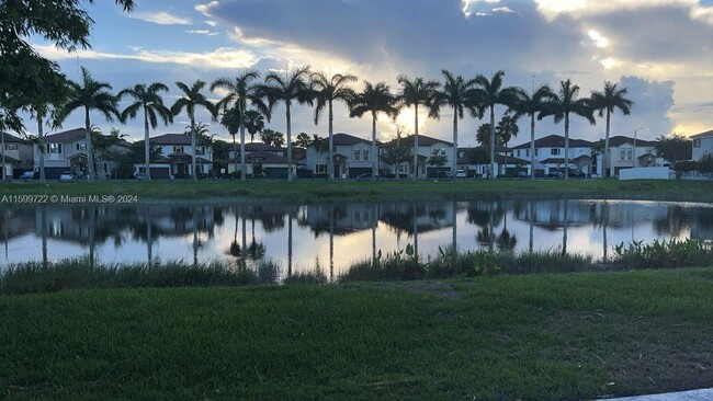 Foto del edificio - 4342 SW 164th Ct