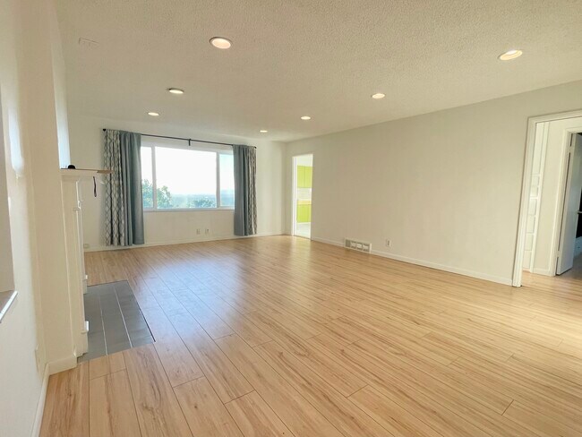 Foto del edificio - 577 N Cortez St