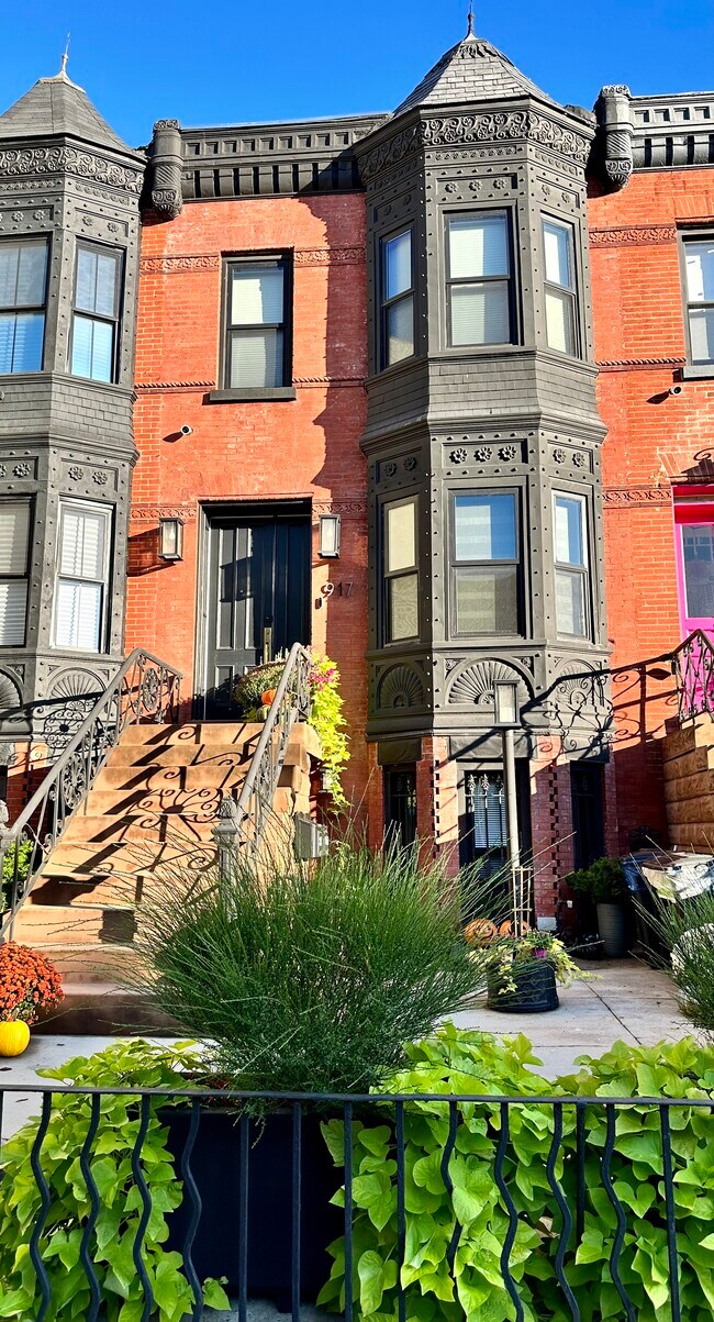 Foto del edificio - 917 Jefferson Ave
