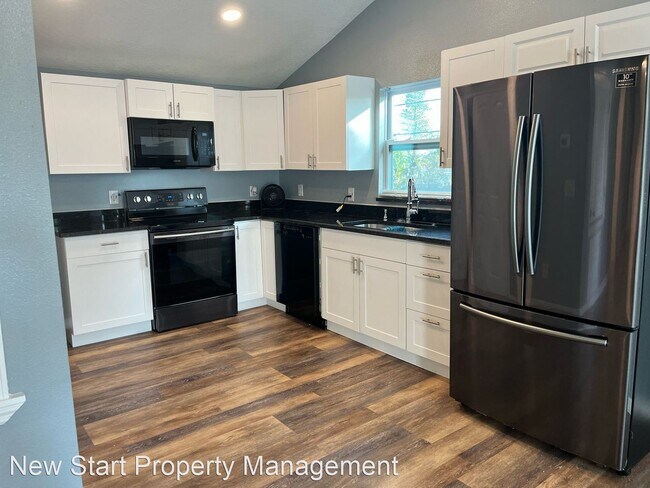 Foto del edificio - 3 br, 2 bath House - 1120 72nd St Ct E