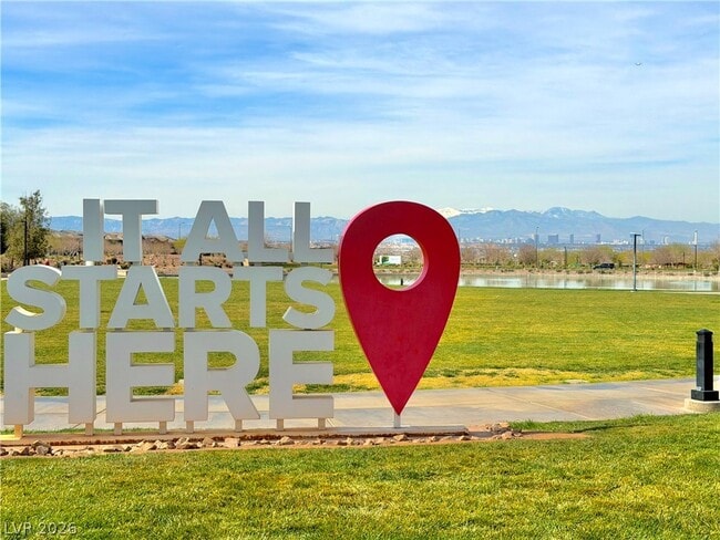 Foto del edificio - 666 Cottonwood Hl Pl