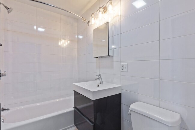 Foto del edificio - 5473 S Ridgewood Ct