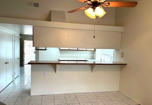 Foto del edificio - 233 Maple Ct