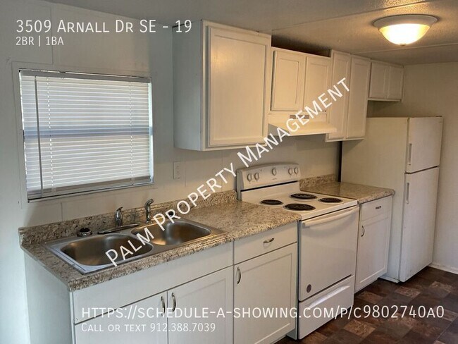 Foto del edificio - 3509 Arnall Dr