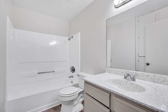 2BR, 2BA - 939SF - 1st Bathroom - Club Royale Apartments