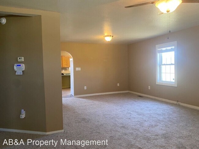 Building Photo - 2 br, 1 bath House - 6175 Jute Rd.