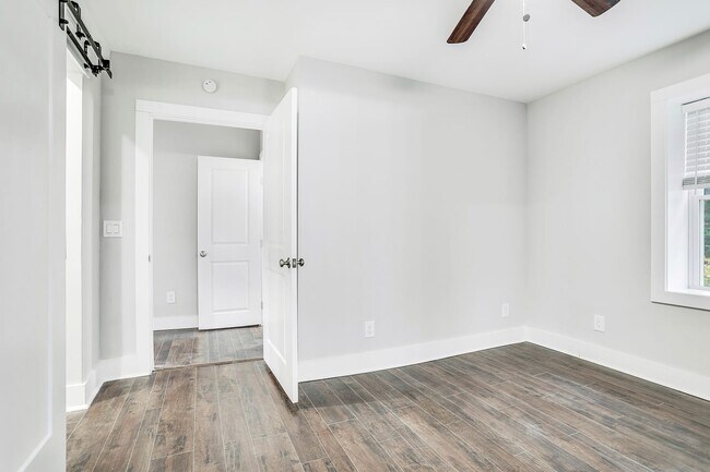Foto del edificio - 1441 Carter Rd
