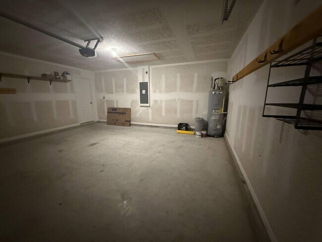 Building Photo - Awesome 4/2 Located in Desirable Yulee Area Nassau County Priced to rent, won't last long!