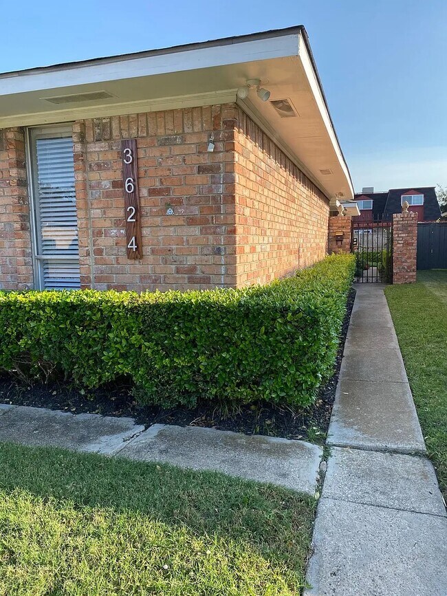 Foto del edificio - 3624 Hopetown Dr