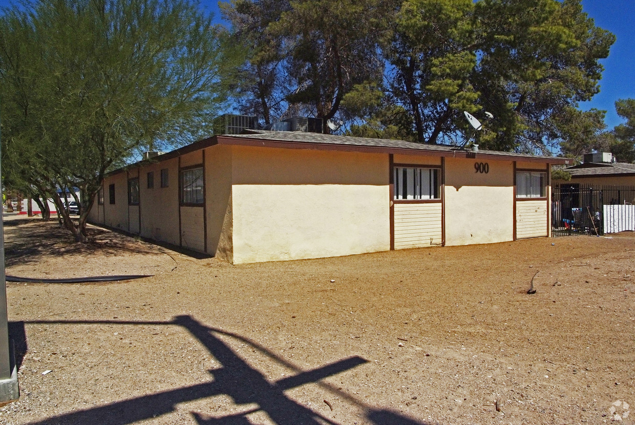 Primary Photo - La Esperanza Apartments