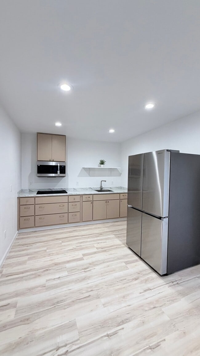 Building Photo - 3953 Paul Robinson Ct