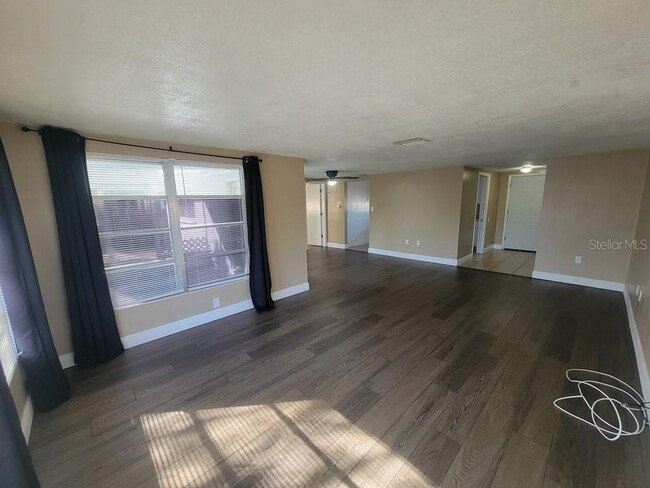 Building Photo - 7922 Kelpie Dr