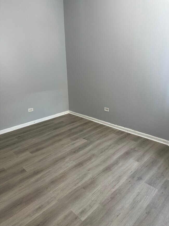 Foto del edificio - 3348 W Van Buren St