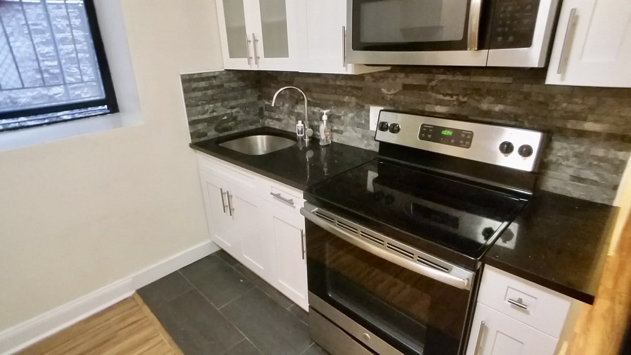 Primary Photo - 145 W 145th St