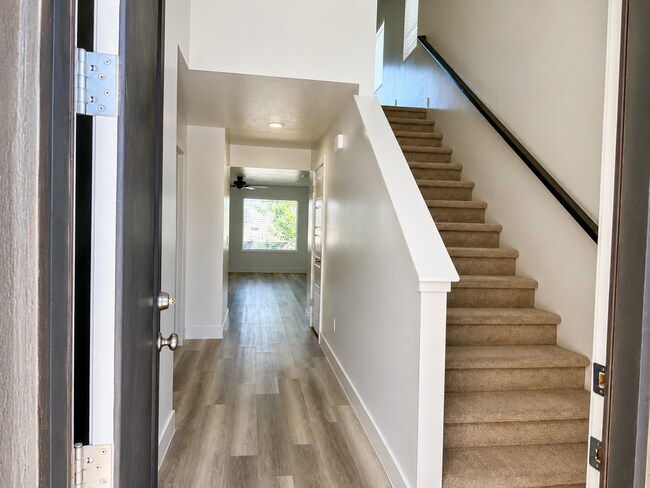 Building Photo - 4107 Phobos Ln