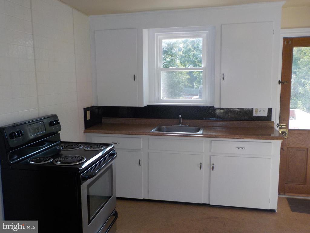Primary Photo - 158 7th St