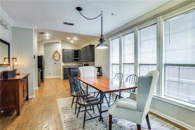 Foto del edificio - 5828 Llano Ave