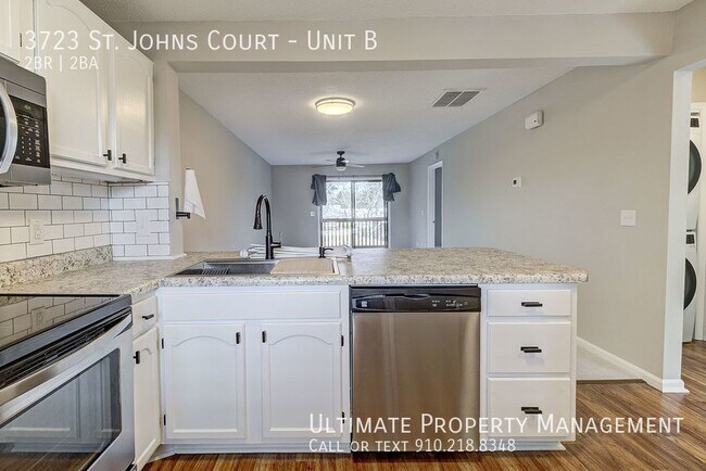 Building Photo - Charming Condo For Rent in Park Place!