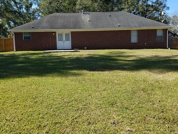 Building Photo - Almost entire home has been remodeled.
