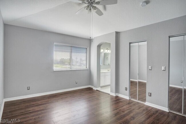 Foto del edificio - 10030 Salina St