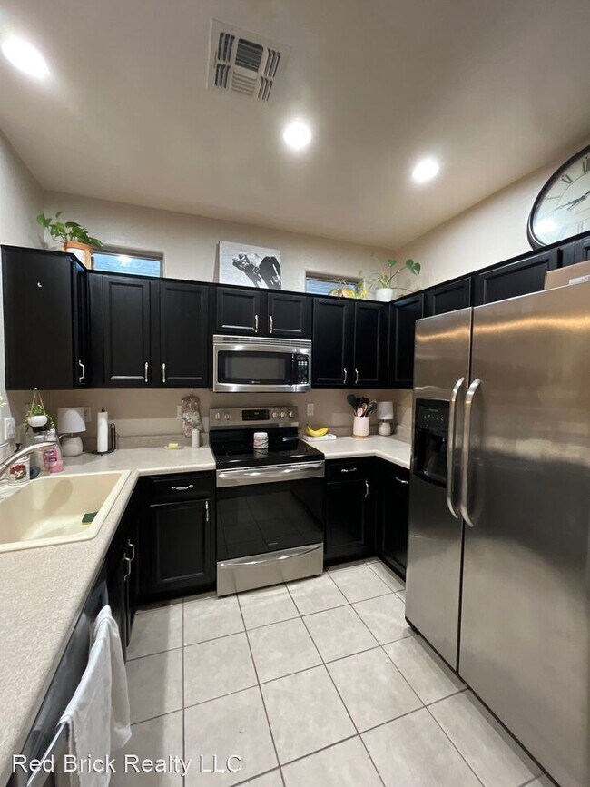 Building Photo - 2 br, 2 bath House - 9847 E Escondido Ave