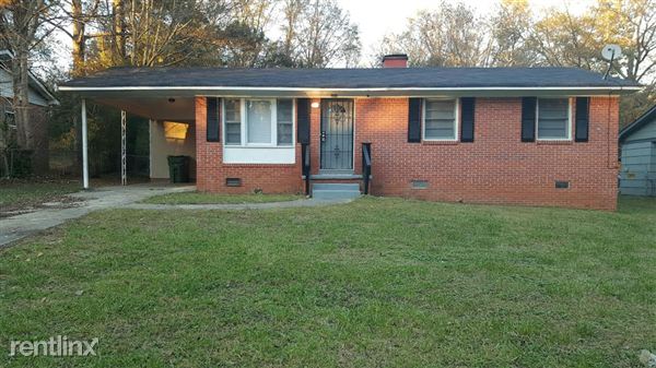 Primary Photo - 484 Oak Dr SE