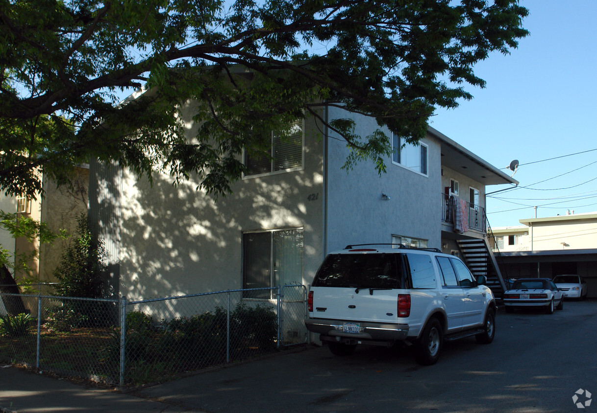 Primary Photo - 421-429 Wooster Ave