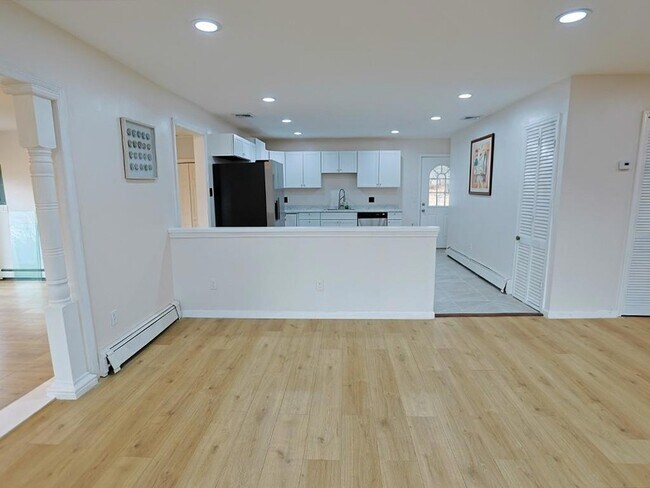 Foto del edificio - 1037 Ridgebury Rd