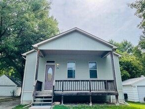 Building Photo - 1944 S 52nd St