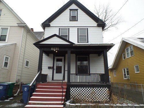 Primary Photo - 1849 Niagara Ave