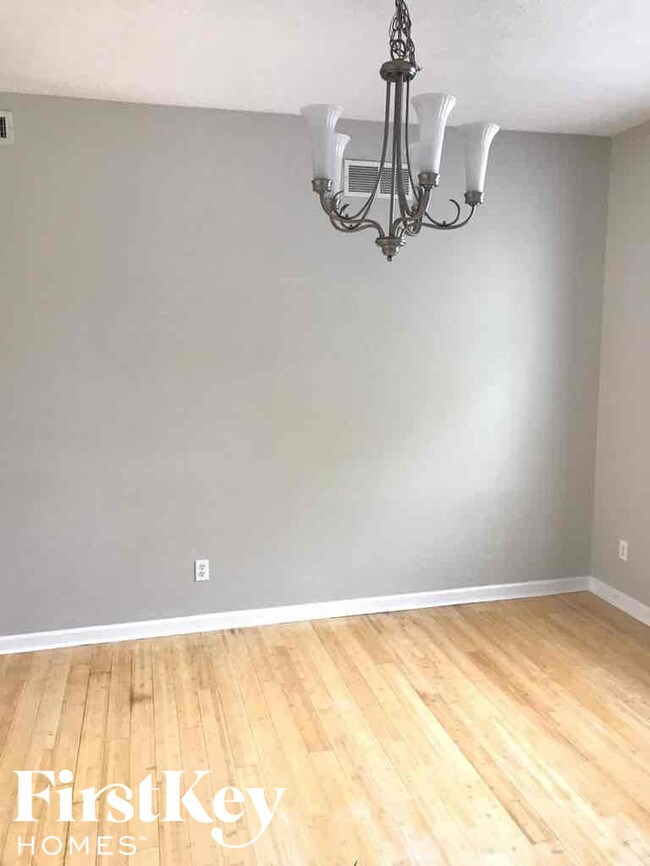 Building Photo - 12531 Crystal Pointe Dr