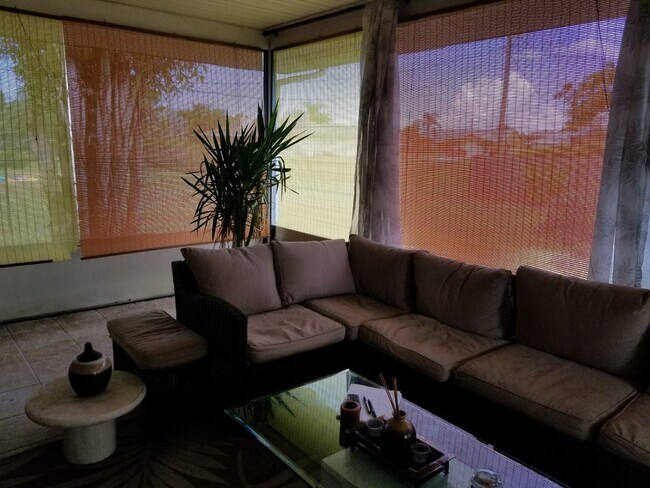 Foto del edificio - 218 SW Inwood Ave