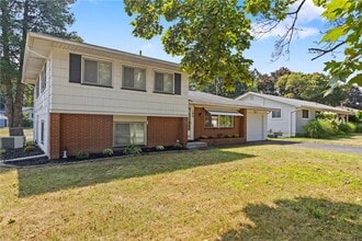 Building Photo - 189 Lawson Rd